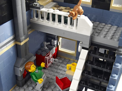 LEGO® Creator Expert Pet Shop — 10218 — 2032 Piece Building Set