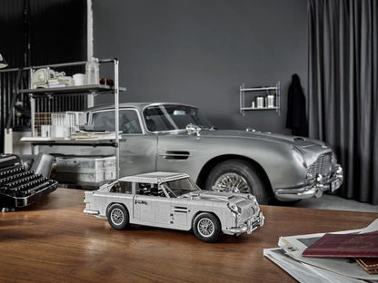 LEGO® Creator Expert James Bond Aston Martin DB5 - 10262 - 1295 Piece Building Set
