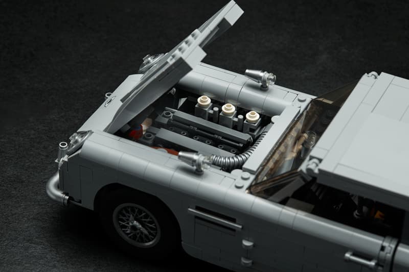 LEGO® Creator Expert James Bond Aston Martin DB5 - 10262 - 1295 Piece Building Set