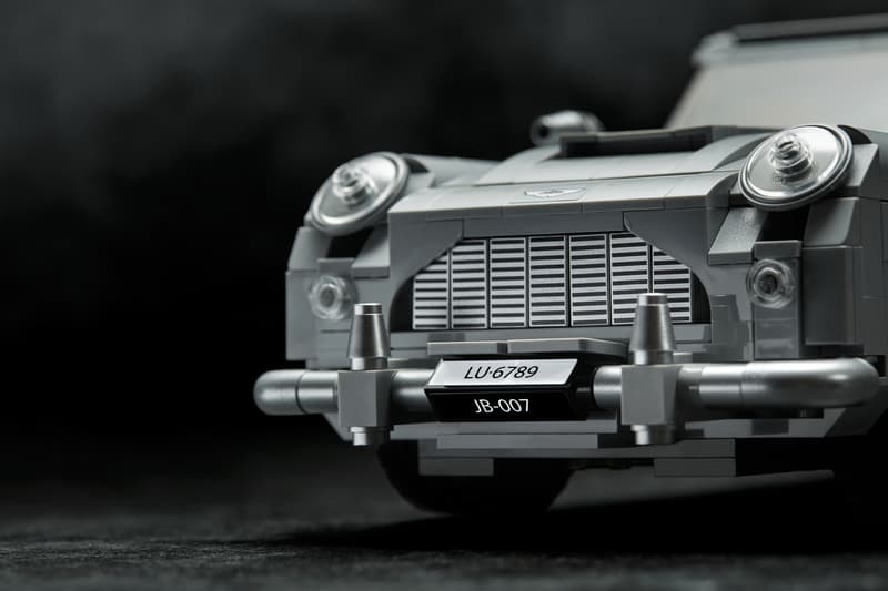 LEGO® Creator Expert James Bond Aston Martin DB5 - 10262 - 1295 Piece Building Set