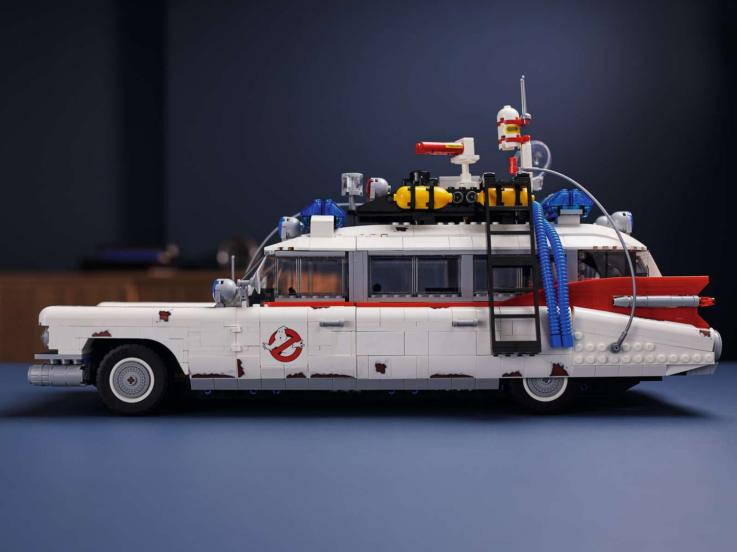 LEGO® Icons Ghostbusters™ ECTO-1 - 10274 - 2352 Piece Building Set