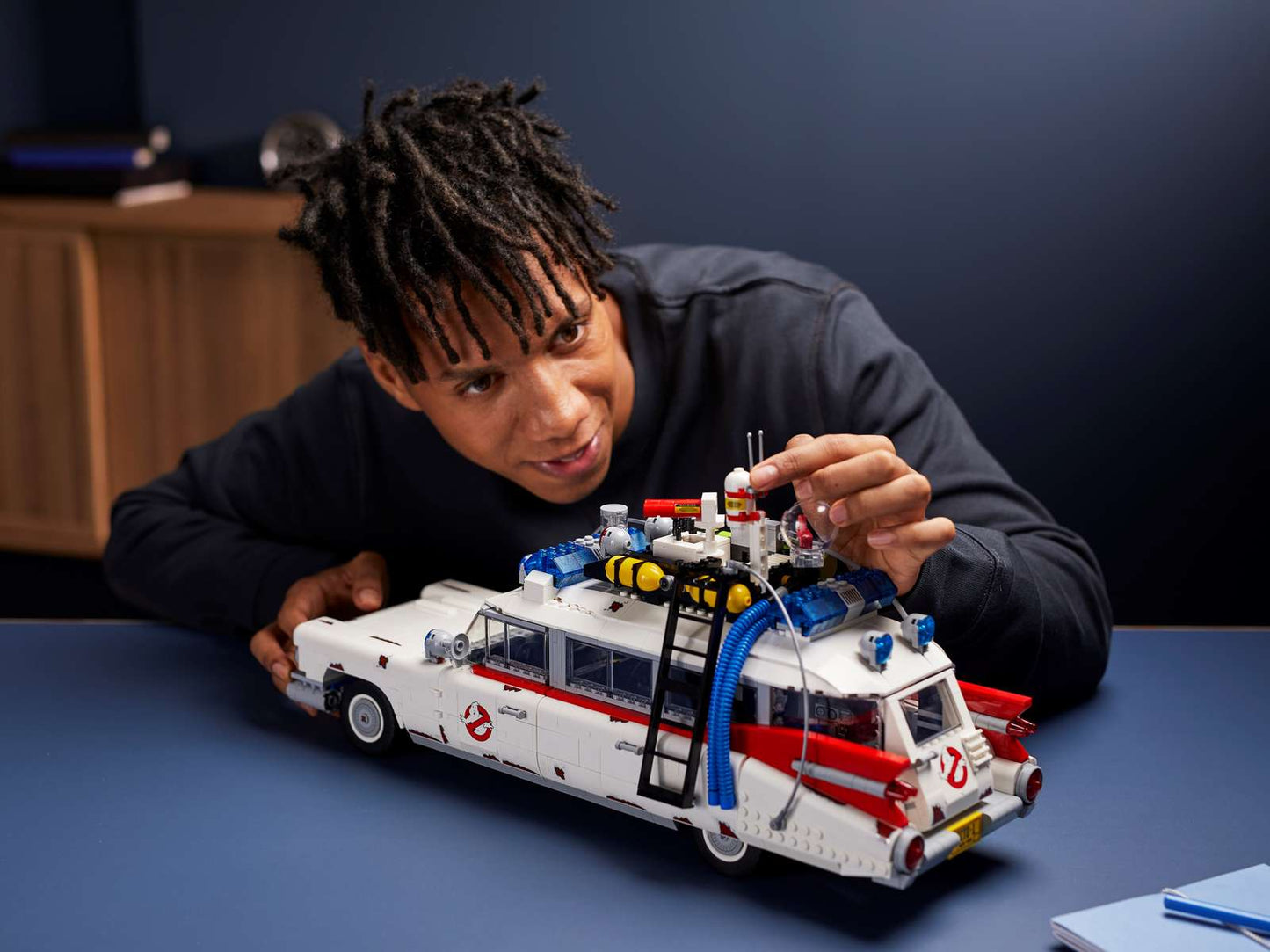 LEGO® Icons Ghostbusters™ ECTO-1 - 10274 - 2352 Piece Building Set