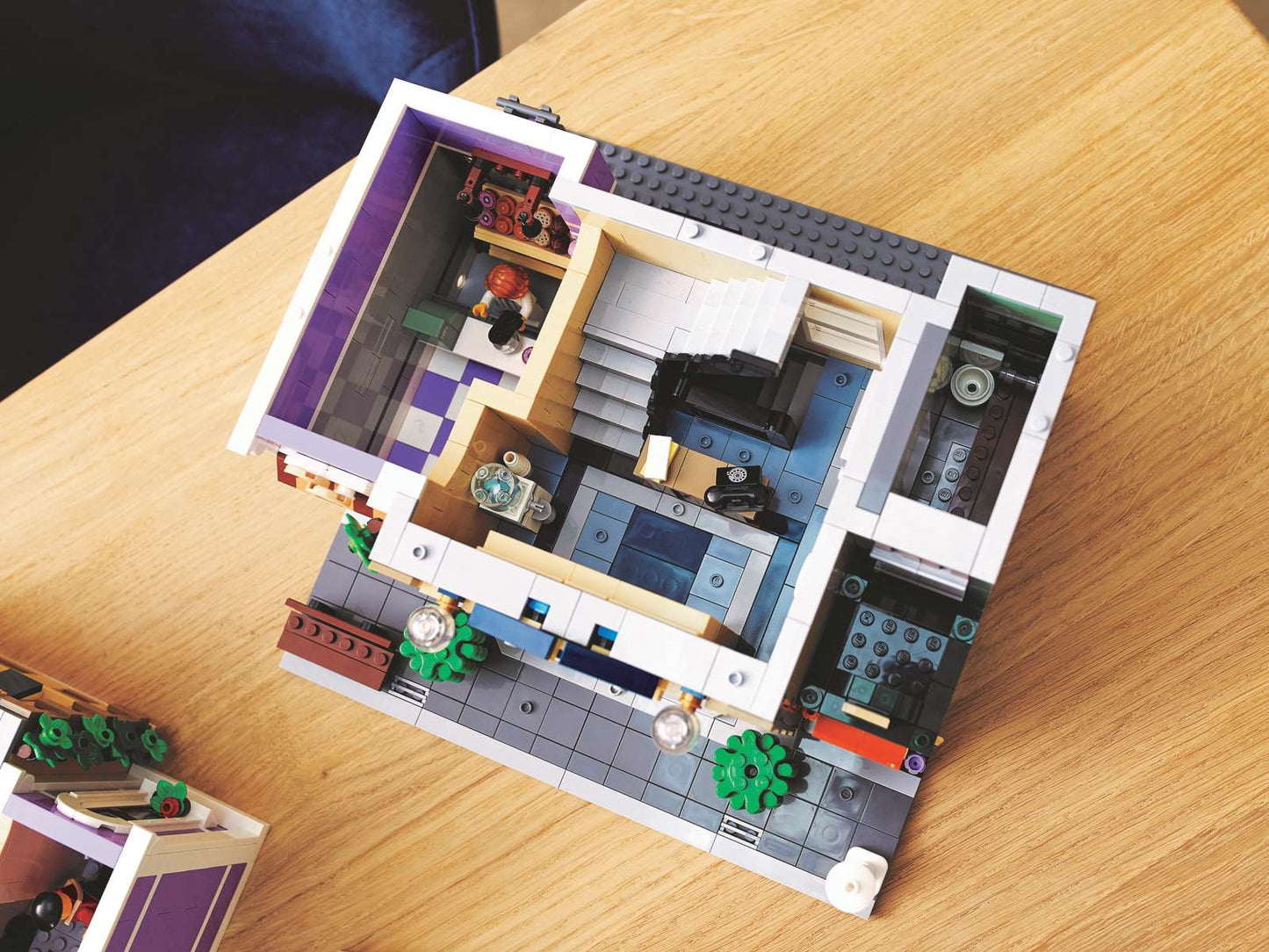 LEGO® Icons Police Station - 10278 - 2923 Piece Building Set