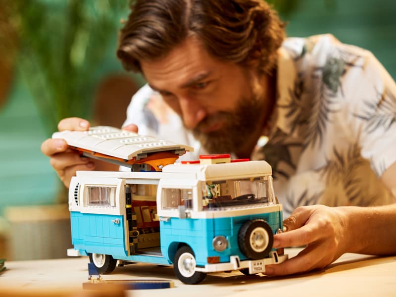 LEGO® Creator Expert Volkswagen T2 Camper Van - 10279 - 2207 Piece Building Set