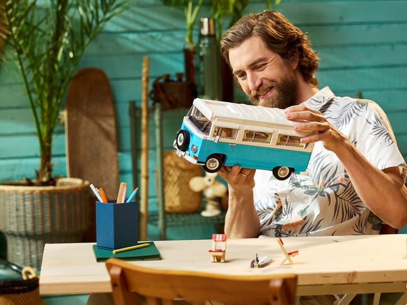 LEGO® Creator Expert Volkswagen T2 Camper Van - 10279 - 2207 Piece Building Set