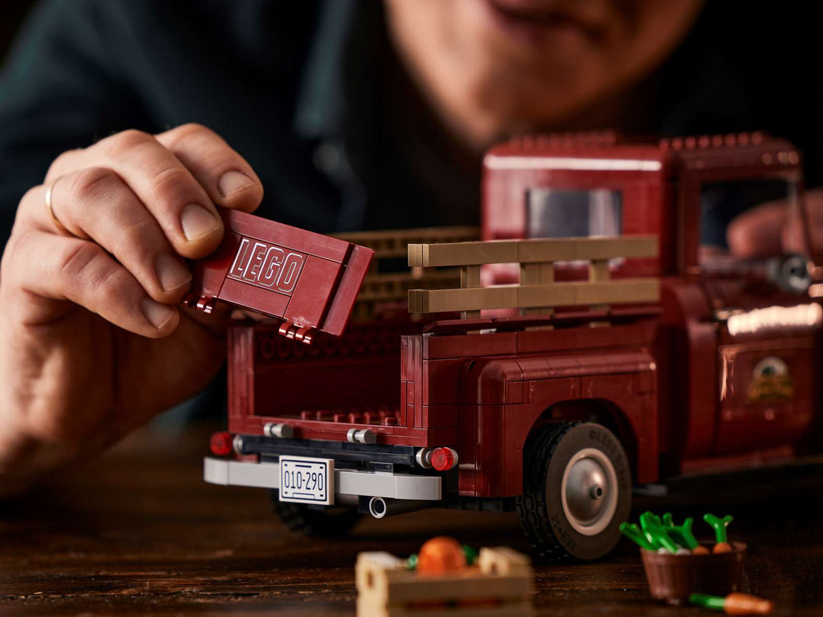 LEGO® Icons Pickup Truck - 10290 - 1677 Piece Building Set