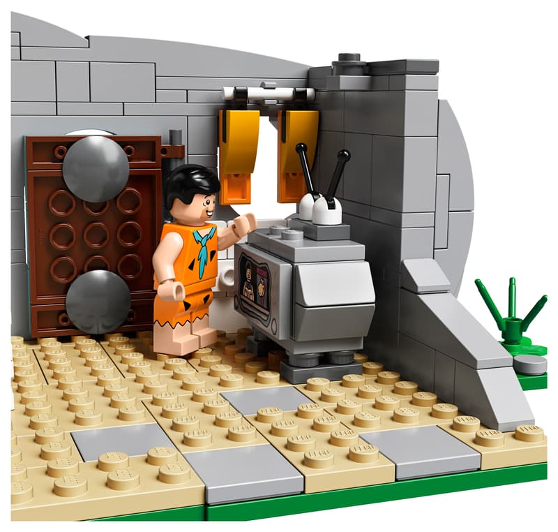 LEGO® Ideas The Flintstones - 21316 - 748 Piece Building Set