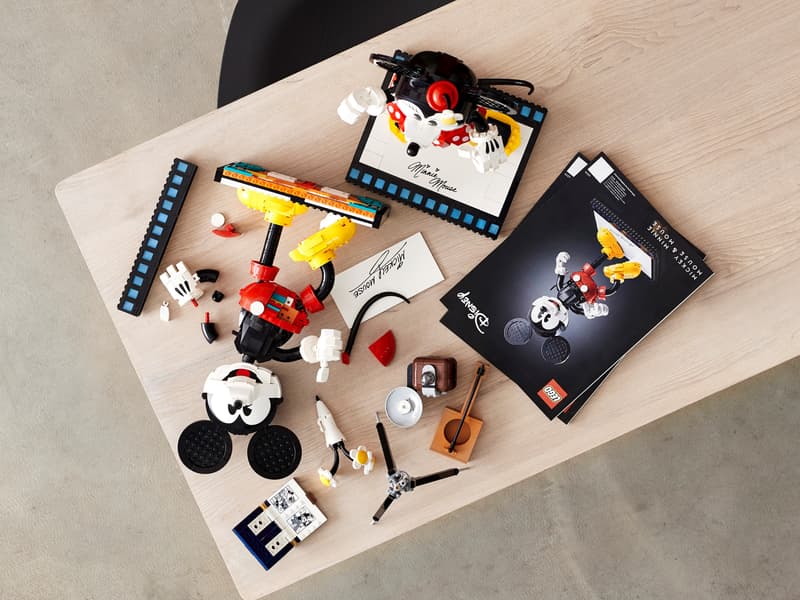 LEGO® Disney™ Mickey Mouse & Minnie Mouse Buildable Characters — 43179 — 1739 Piece Building Set