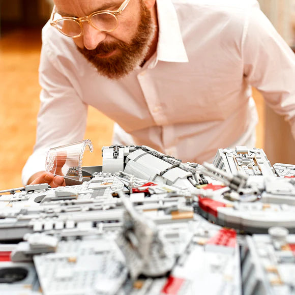 LEGO® Star Wars™ Millennium Falcon™ | 75192 | 7541 Piece Building Set