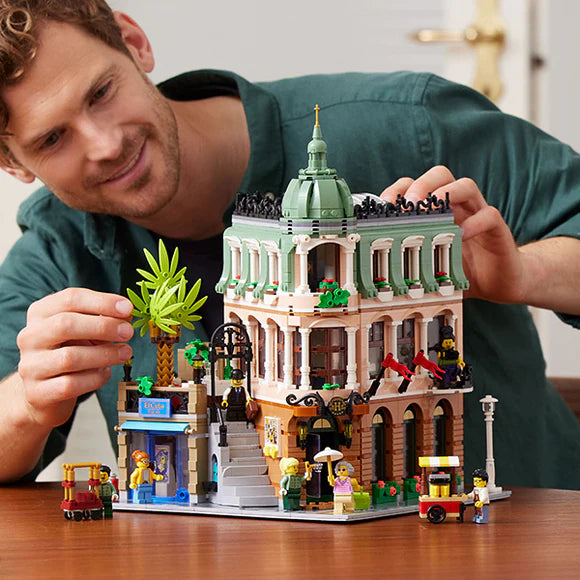 LEGO® ICONS Boutique Hotel - 10297 - 3066 Piece Building Set