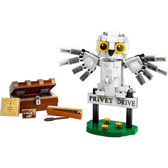 LEGO® Harry Potter™ Hedwig at 4 Privet Drive - 76425 - 337 Piece Toy Owl Set