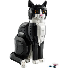 LEGO® Ideas Tuxedo Cat — 21349 — 1710 Piece Building Set