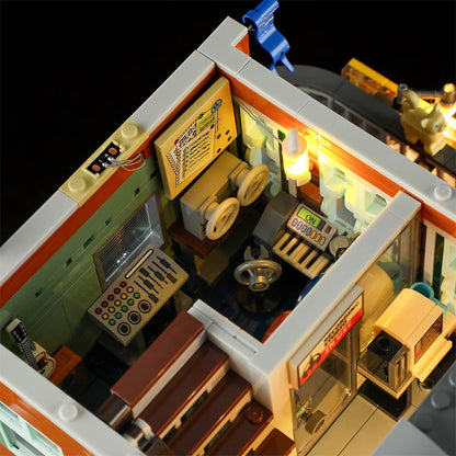 Lumibricks® Record Store — Street Fusion Modular City Audio Shop with LED Lights — F9058 — 1980 Piece Building Set