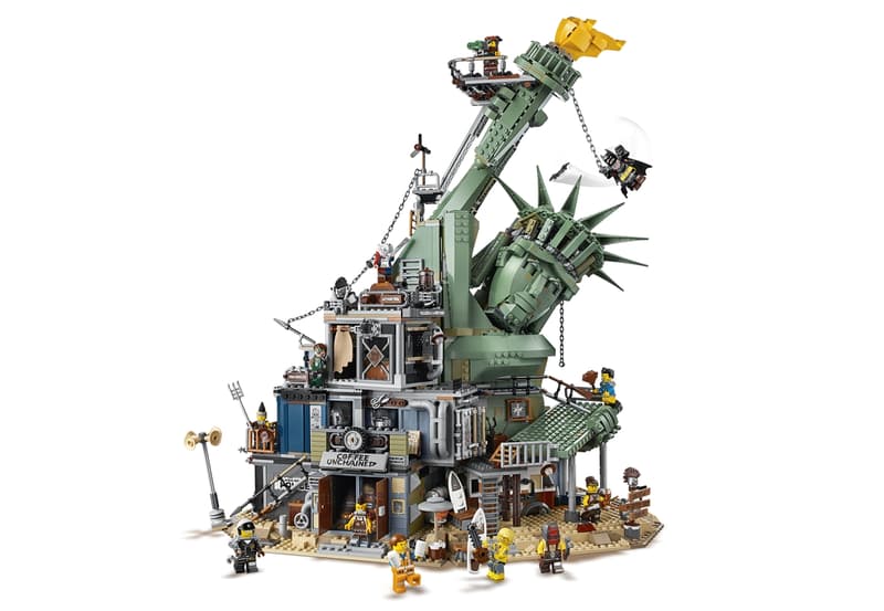 LEGO® Batman™ Welcome to Apocalypseburg! | 70840 | 3178 Piece Building Set