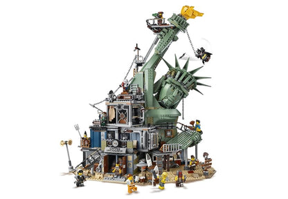 LEGO® Batman™ Welcome to Apocalypseburg! | 70840 | 3178 Piece Building Set