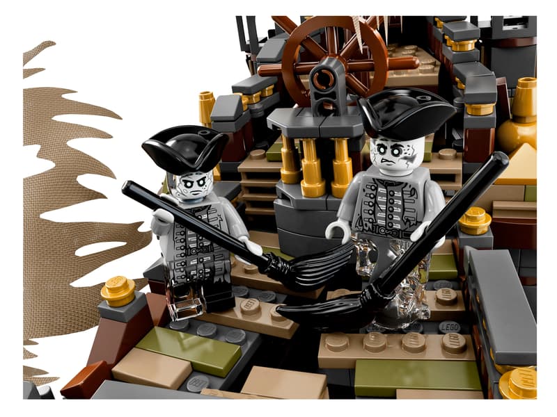 LEGO® Disney™ The Pirates of the Carribean - Silent Mary - 71042 - 2294 Piece Building Set