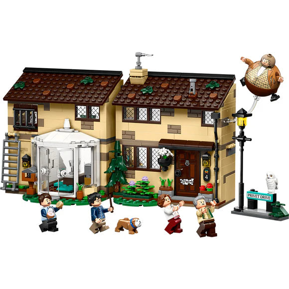 LEGO® Harry Potter™ Privet Drive: Aunt Marge's Visit - 76451 - 639 Piece Building Set
