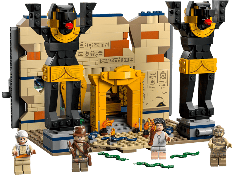 LEGO® Indiana Jones™ Escape from the Lost Tomb - 77013 - 600 Piece Building Set
