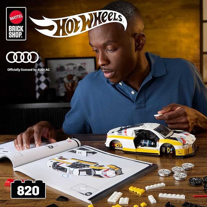 MATTEL BRICK SHOP™ Hot Wheels® Elite Series 2015 Audi R8 LMS - 820 Piece Building Set - 1:16 scale