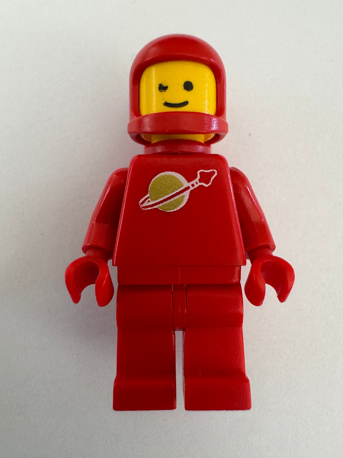 LEGO® Minifigure - Classic Space - Red Astronaut with Air Tanks & Original Solid-Stud Head - sp005
