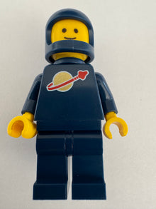 LEGO® Minifigure - Classic Space - Dark Blue Spaceman with Yellow Hands