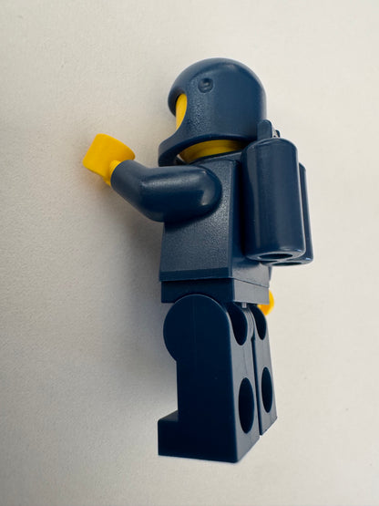 LEGO® Minifigure - Classic Space - Dark Blue Spaceman with Yellow Hands