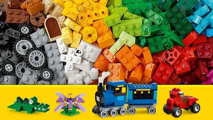 LEGO® Classic Medium Creative Brick Box 10696 – 484 Piece Creative Building Set