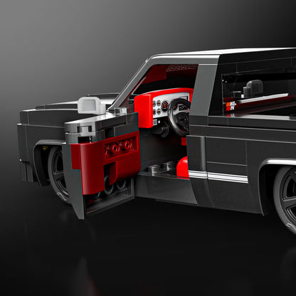 MATTEL BRICK SHOP™ Hot Wheels® ’83 Chevy Silverado - 1:32 Scale - JKG42 - 225 Piece Building Set