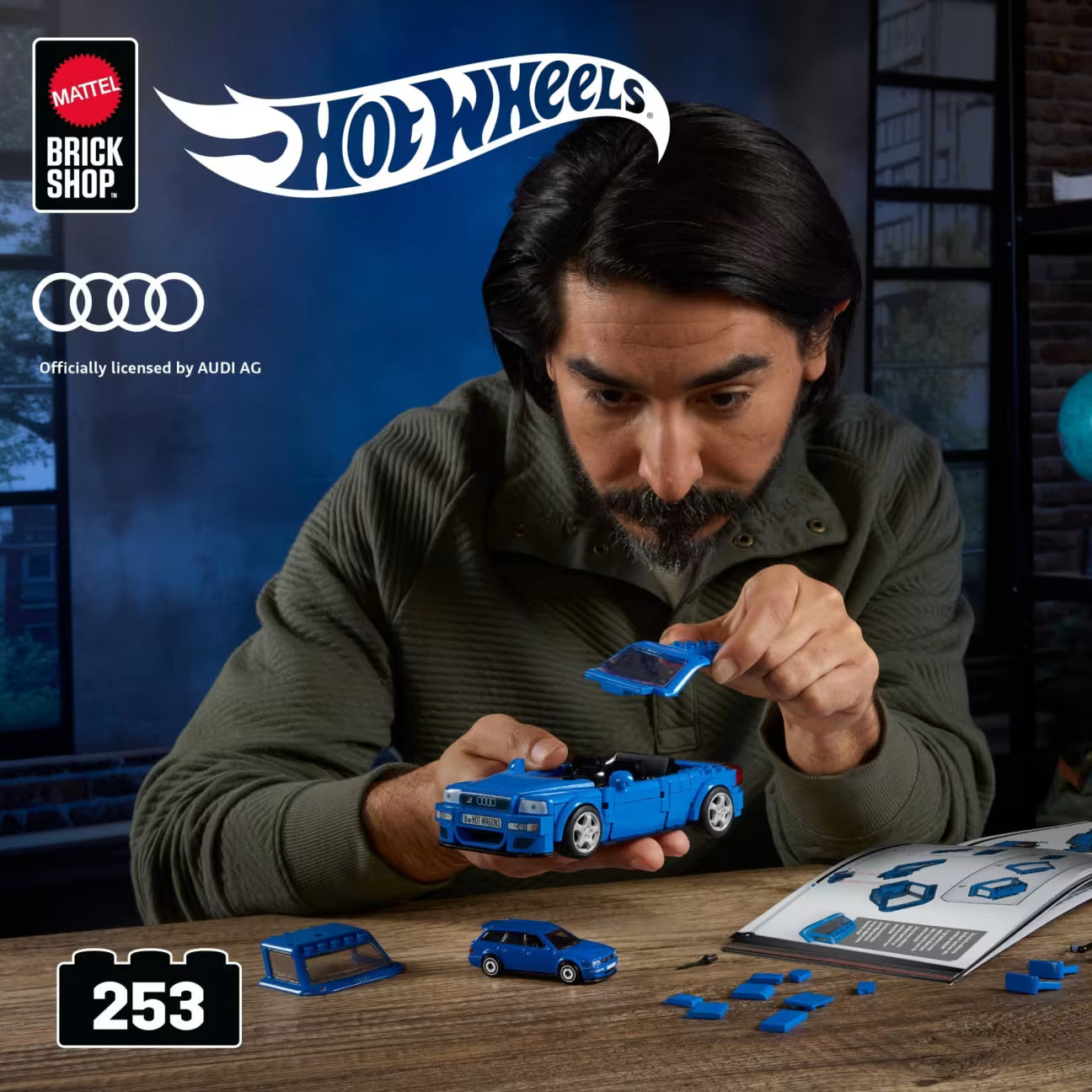MATTEL BRICK SHOP™ Hot Wheels® Audi RS2 Avant - 253 Piece Building Set - 1:32 scale