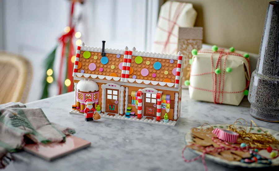 LEGO® Festive Gingerbread House 40809 – 498-Piece Building Set