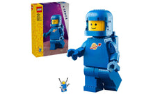 LEGO® Iconic Scaled-Up Blue Astronaut Minifigure - 40921 - 793 Piece Building Set