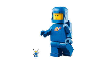 LEGO® Iconic Scaled-Up Blue Astronaut Minifigure - 40921 - 793 Piece Building Set