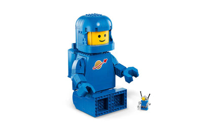 LEGO® Iconic Scaled-Up Blue Astronaut Minifigure - 40921 - 793 Piece Building Set