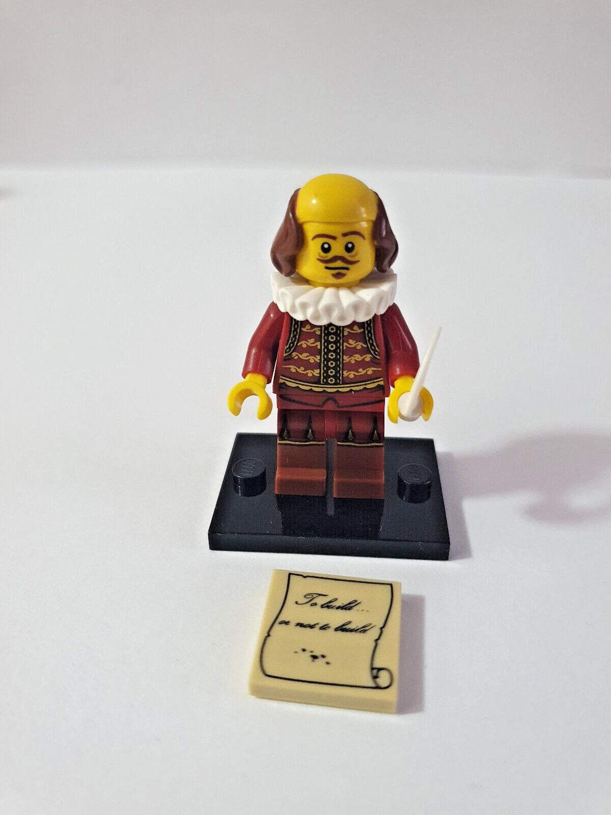 LEGO® Minifigure - The Lego Movie Series 1 CMF - with stand and accessories - William Shakespeare - tlm008