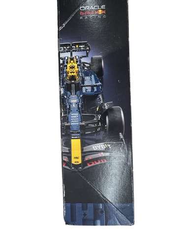 LEGO® Technic™ - Oracle Red Bull Racing RB20 F1® Car - 42206 - 1639 Piece Building Set *** DAMAGED BOX ***