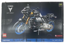 LEGO® Technic™ - Yamaha MT-10 SP - 42159 - 1478 Piece Building Set *** DAMAGED BOX ***