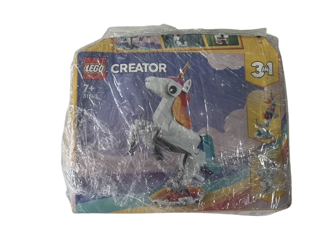 LEGO® Creator 3in1 - Magical Unicorn - 31140 - 145 Piece Building Set *** DAMAGED BOX ***